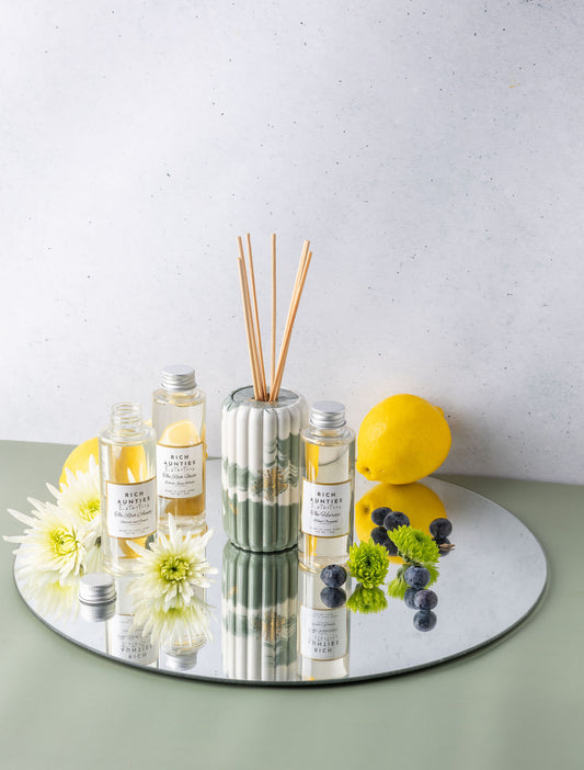 Diffuser Ornament Green Marble Gold Leaf