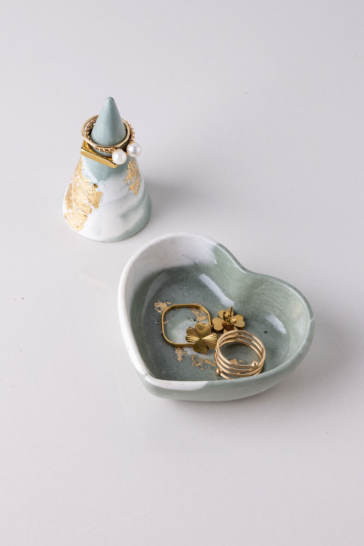 Ring Holder Green Marble Gold Leaf