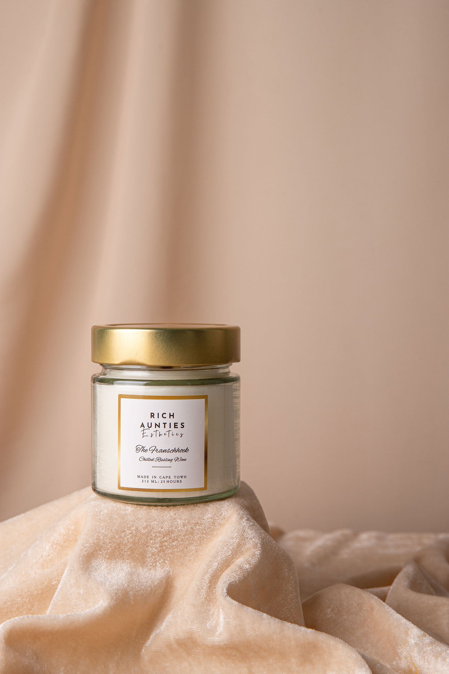 Rich Aunties Esthetics - The Franschhoek Scented Soy Candle - Riesling Wine Inspired 212ml