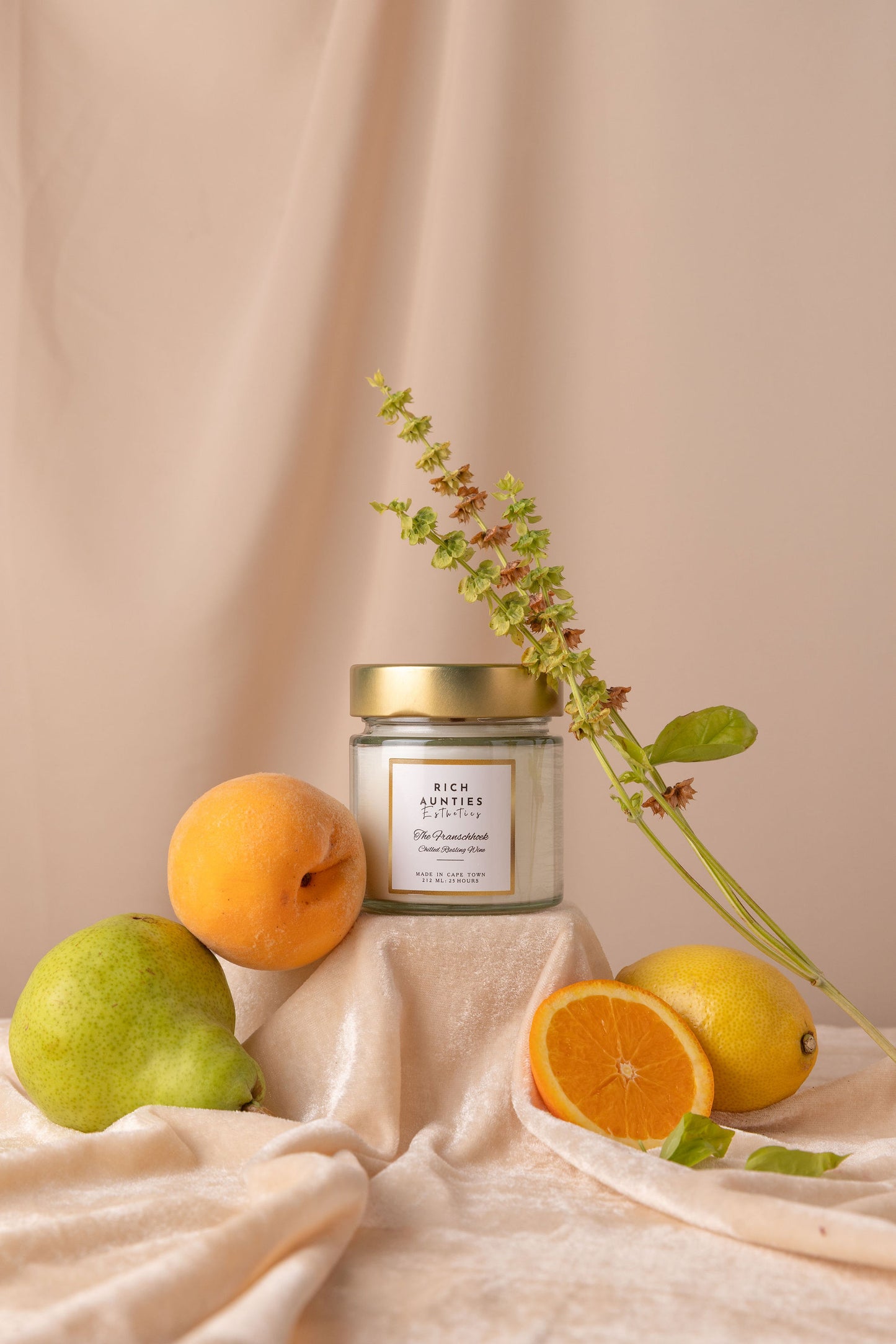 Rich Aunties Esthetics - The Franschhoek Scented Soy Candle - Riesling Wine Inspired 212ml